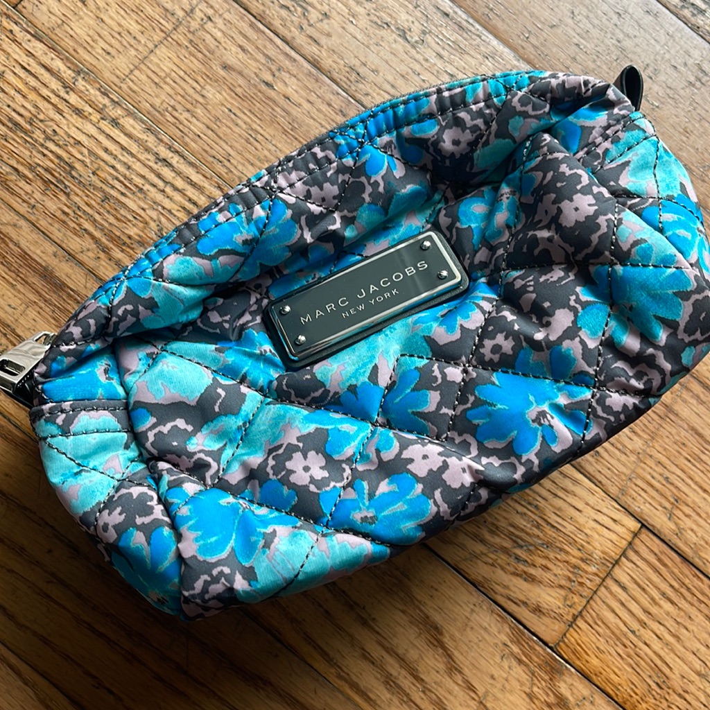 Brand New Marc Jacobs Make Up Bag Brand New Marc Jacobs Make Up Bag
